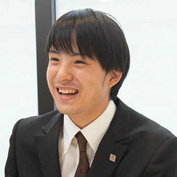 スタッフ